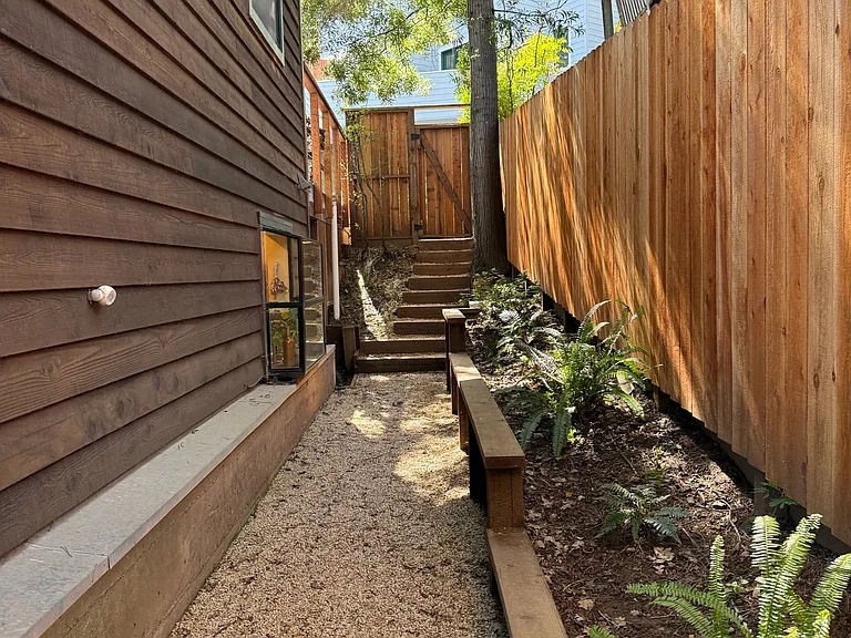 18 Acacia Rd — Photo 17