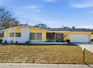 1649 Souvenir Dr, Clearwater, FL 33755