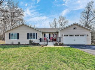 1089 Marie Dr, Huddleston, VA 24104