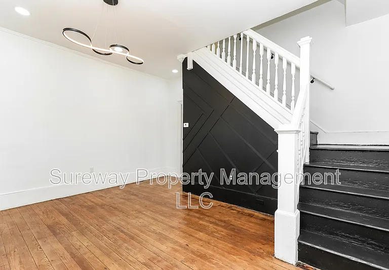 226 Greenwich Ave — Photo 4