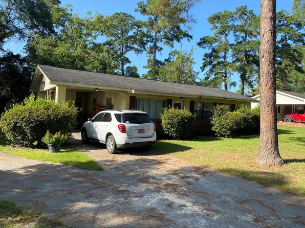656 8th Ave SE, Cairo, GA 39828