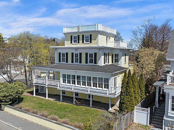 2nd image of 90 Puritan Rd