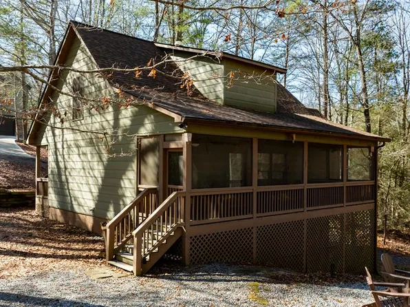187 Pleasant Gap Cemetery Dr, Ellijay, GA 30540