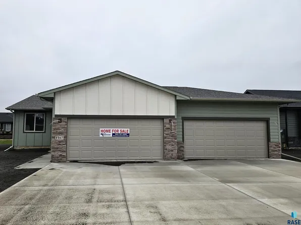 1167 Cyber Ct, Madison, SD 57042