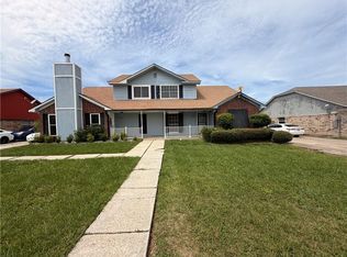 2105 Snowbird Dr, Harvey, LA 70058