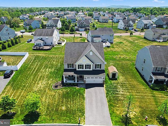 3rd image of 55 Huntsville Dr