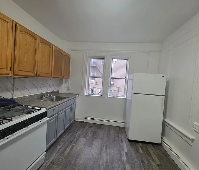 8 Garfield St — Photo 4