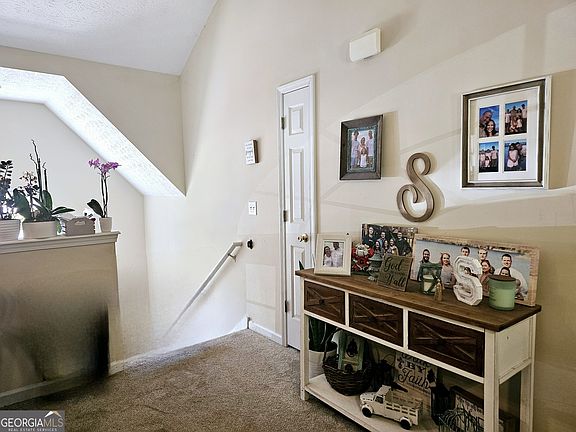 3rd image of 252 Emerald Pointe Dr