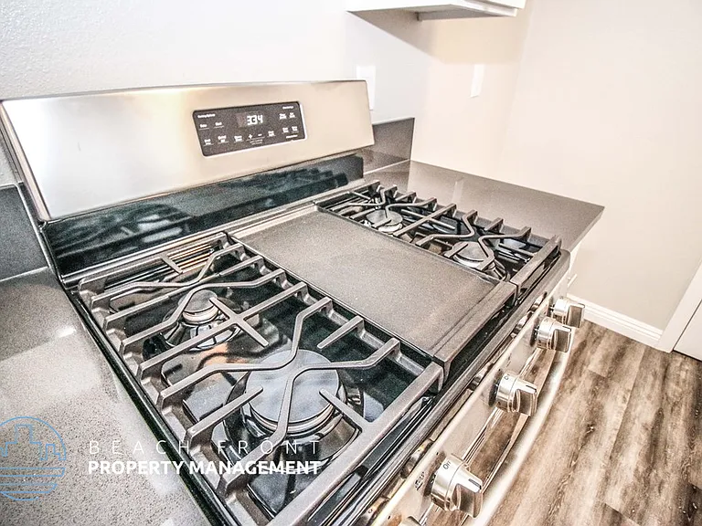 7892 Holt Ave. — Photo 10