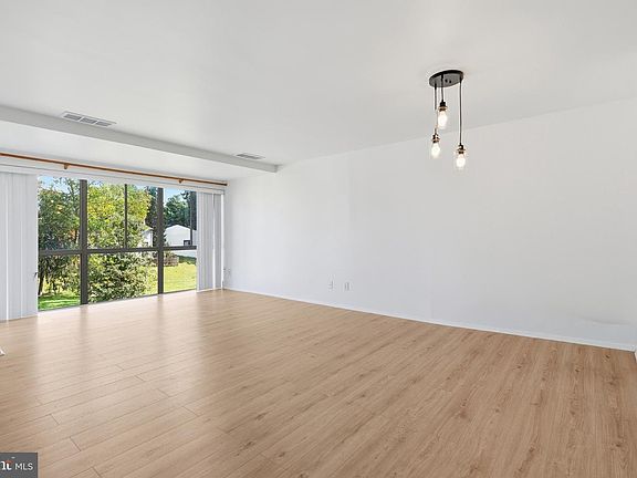 4th image of 19007 Mills Choice Rd APT 3