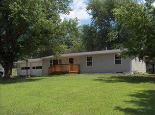 4201 NW Apache Trl, Topeka, KS 66618