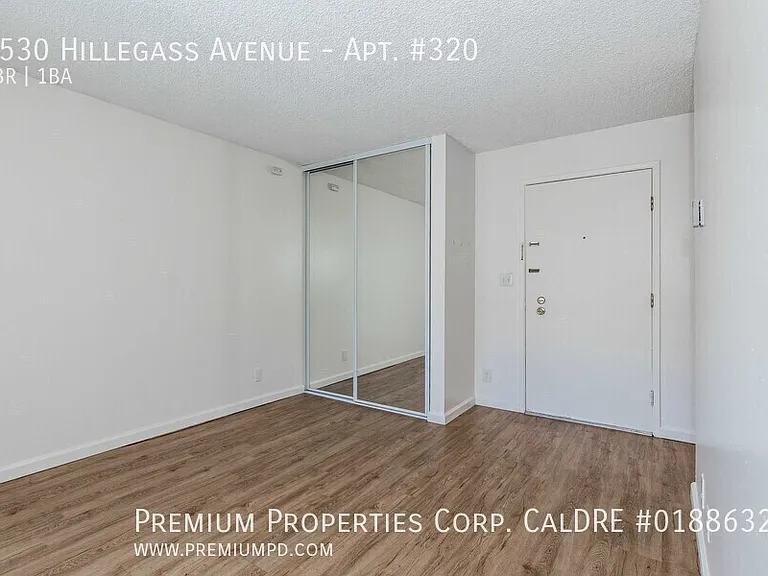 Hillegass Terrace — Photo 40