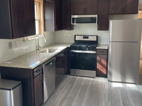 6756 N Sauganash Ave #2B, Chicago, IL 60646