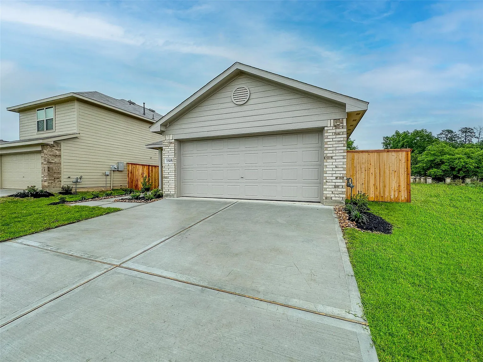 3 bed, 2.0 bath, 1248 sqft, $1,700 — Photo 3