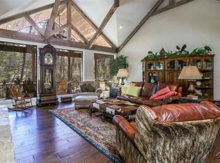 141 Brookside Cv, Holly Lake Ranch, TX 75765