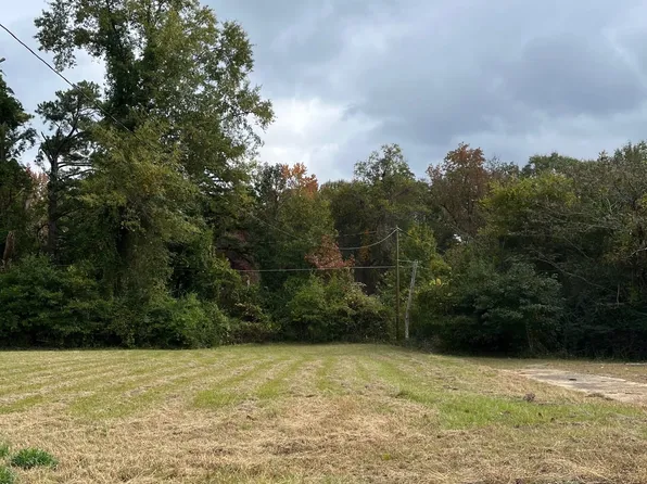 Beale Ave, Camden, AR 71701