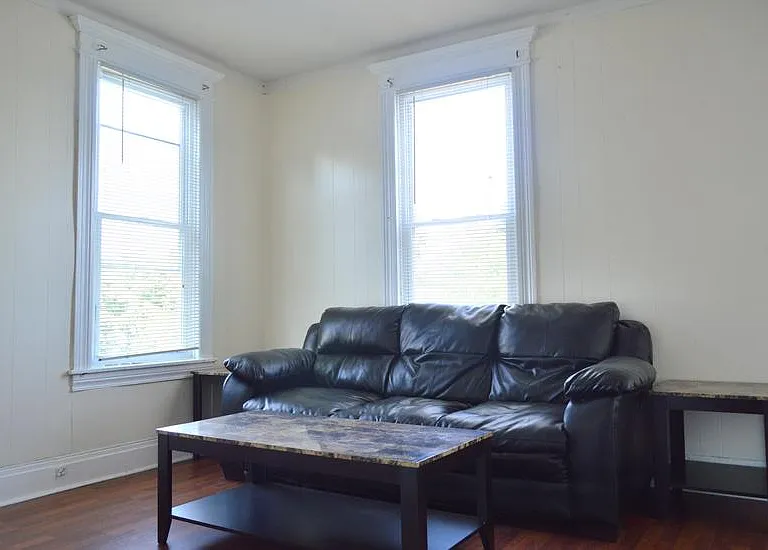 1316 E Genesee St #4 — Photo 3