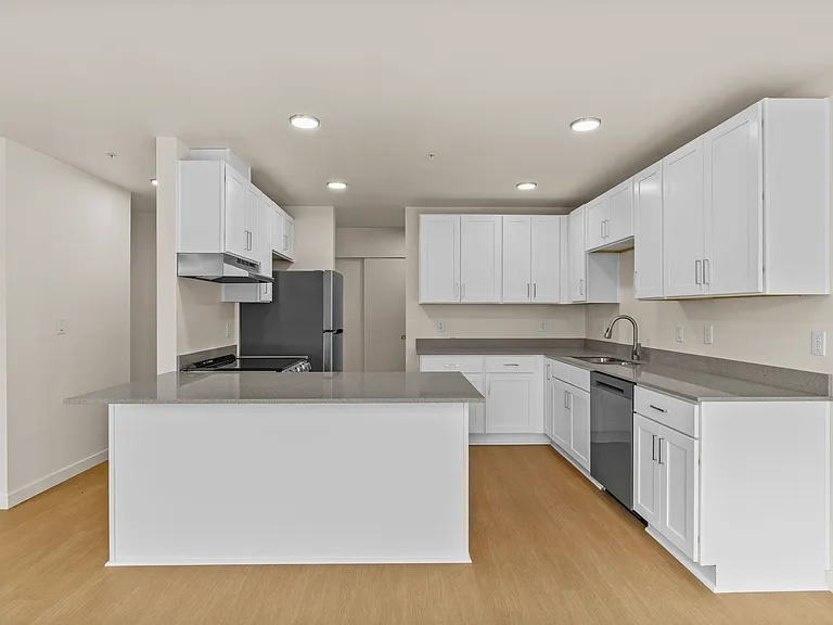 2901 Salem Ave SE #205 — Photo 41