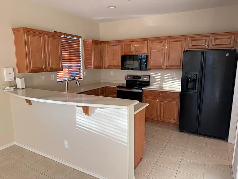 1879 W Owens Way — Photo 12