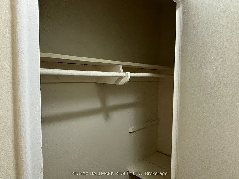 134 Lawton Blvd #211 — Photo 5