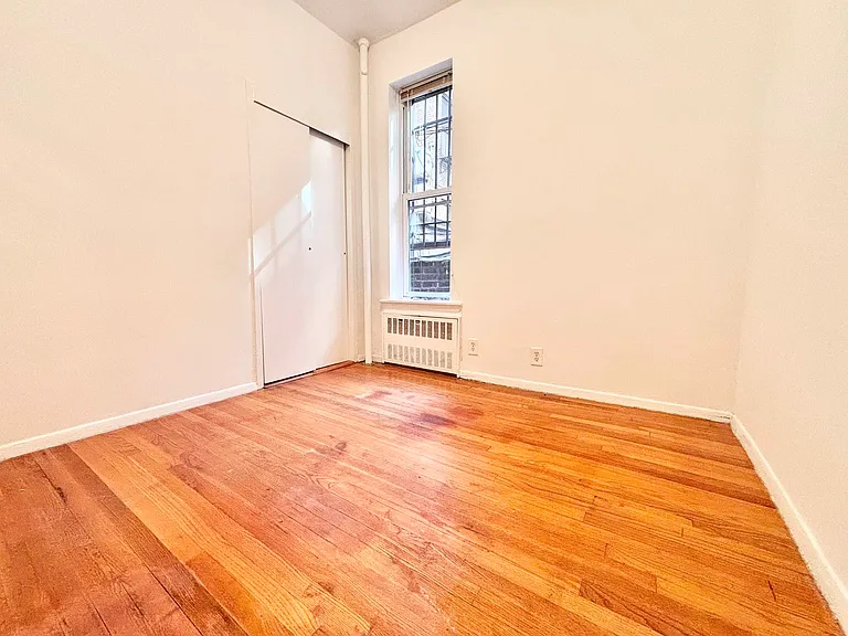 304 E 86th St #2B — Photo 5