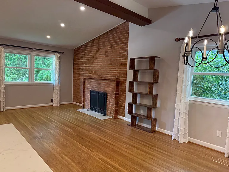 1800 Courtland Rd — Photo 32