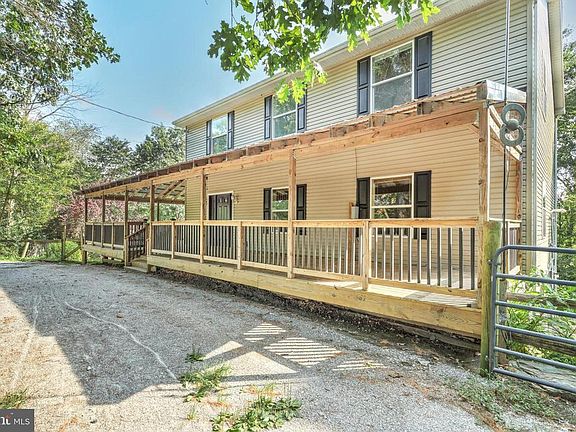 3rd image of 2830 Schell Ln