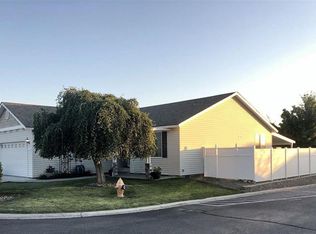 1537 Foxglove Ave, Richland, WA