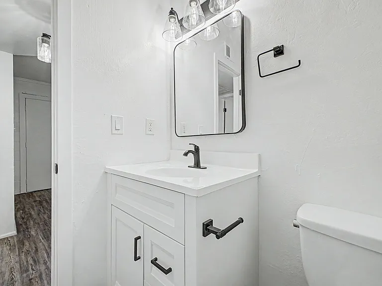 9514 N. 8th St — Photo 14