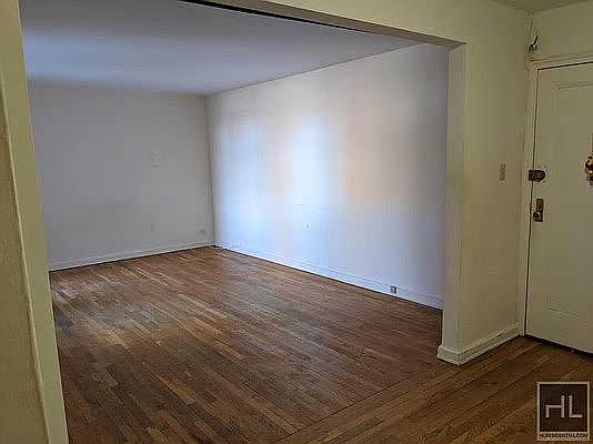 3rd image of 14018 Burden Cres APT 306