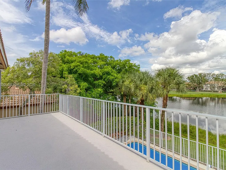 1473 SW 158th Ave — Photo 32