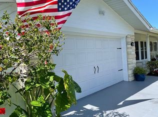 5175 42nd St S, Saint Petersburg, FL 33711