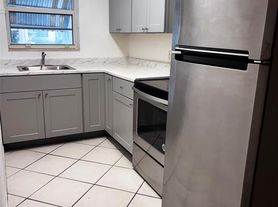 1645 NE 12th St, Fort Lauderdale, FL