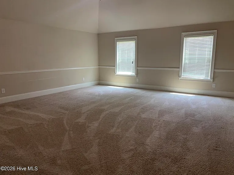 717 Porter Ln — Photo 9