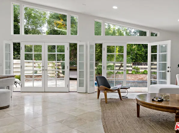 4112 Old Topanga Canyon Rd #A, Calabasas, CA 91302