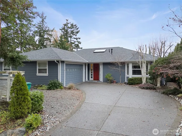 1351 Crestview Drive, Camano Island, WA 98282