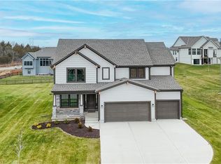 6118 Lewis Dr, Shawnee, KS 66226