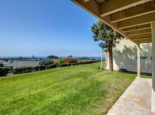 640 W Solana Cir W #13, Solana Beach, CA 92075