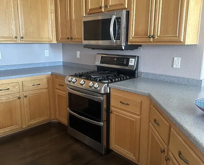 11077 Village Crest Ln — Photo 9