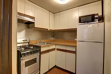 Rented by Guidance Realty Corp.