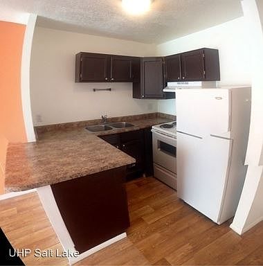 2nd image of 837 S 400 E APT 4