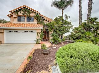 1676 Olympus Loop Dr, Vista, CA 92081