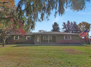 94 Glenn Dr SW, Pataskala, OH 43062