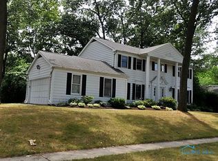 6821 Knightswood Ln, Toledo, OH 43617