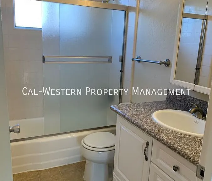 1530 Alta Glen Ct #3 — Photo 4