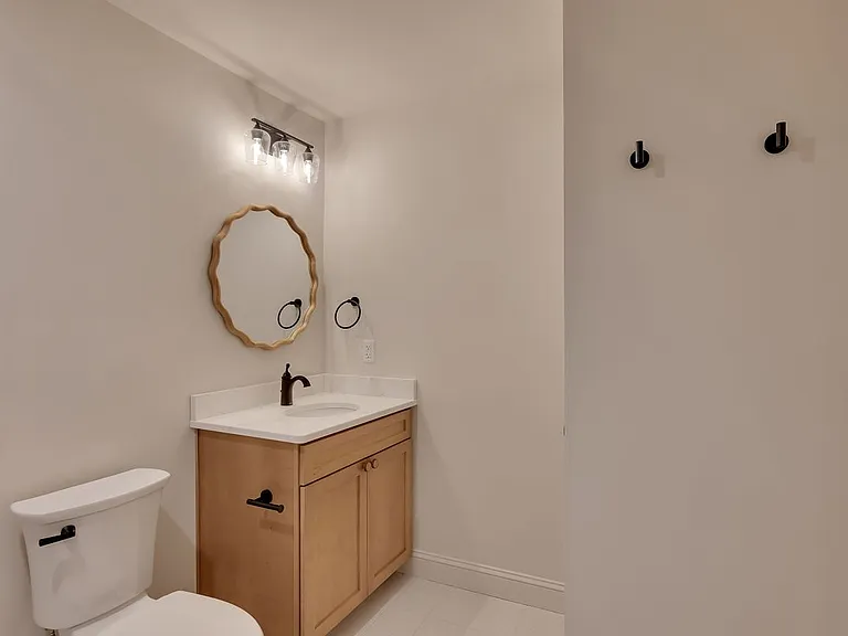 36 Pawling Ave #202 — Photo 2