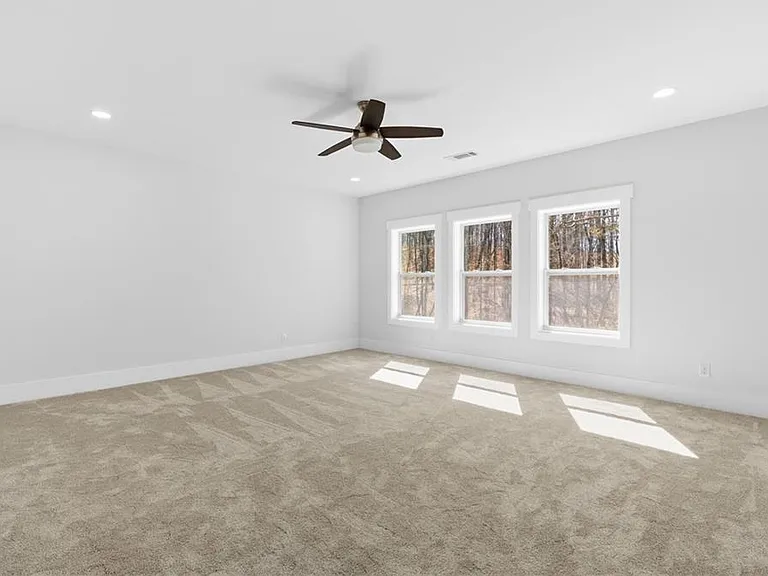 15448 Hopewell Rd — Photo 33