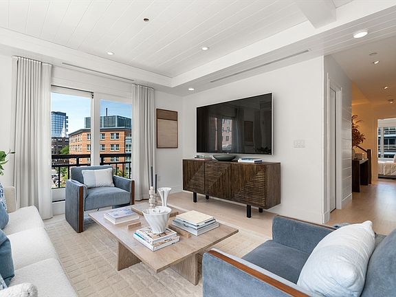 3rd image of 50 Battery St Unit 401/501
