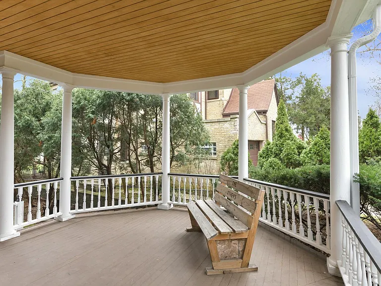 5943 N East Circle Ave #1 — Photo 3