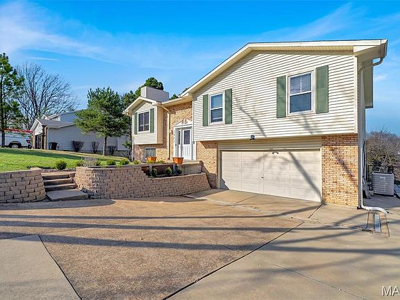 3rd image of 5051 Lancelot Ln
